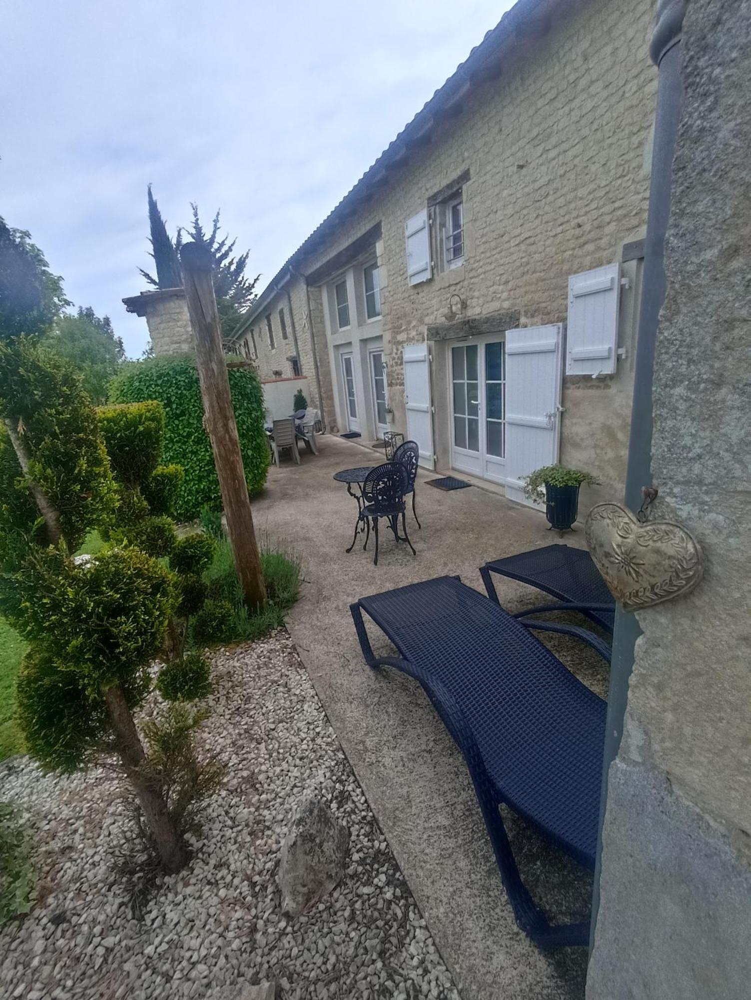 Gite De Charme Dans Ancienne Seigneurie Le Pin-Saint-Denis Luaran gambar