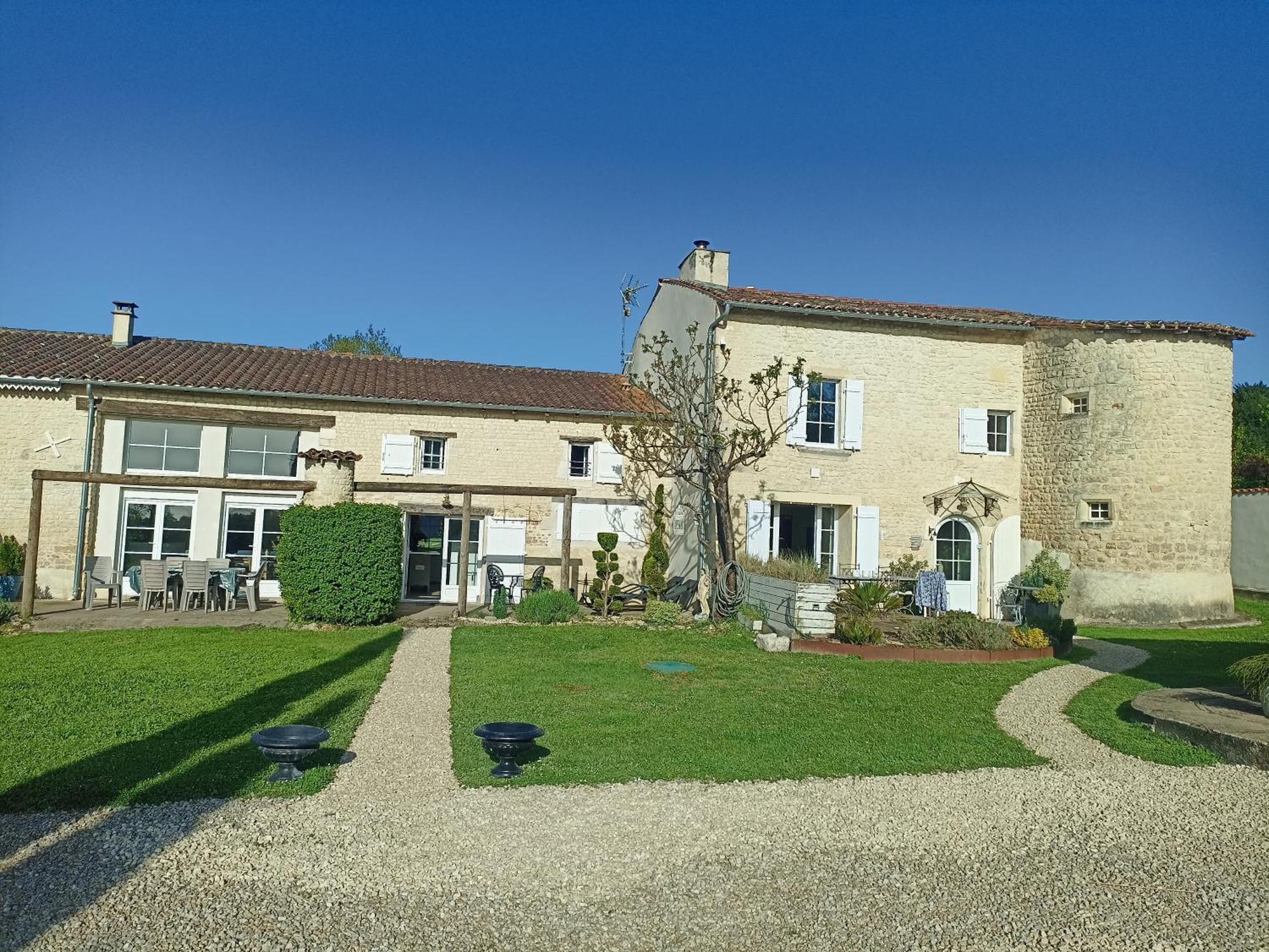 Gite De Charme Dans Ancienne Seigneurie Le Pin-Saint-Denis Luaran gambar